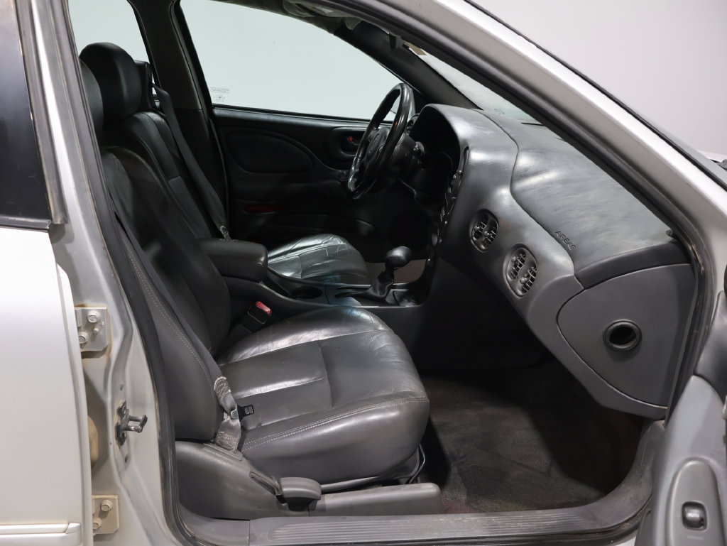 Used 2003 Pontiac Bonneville SE w/ Leather Appointment Package FWD image 4