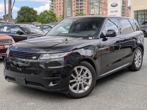 Used 2025 Land Rover Range Rover Sport SE AWD/4WD image 1