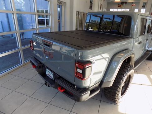 Certified 2024 Jeep Gladiator Rubicon image 8