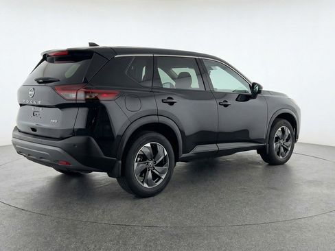 Used 2025 Nissan Rogue SV AWD/4WD image 7