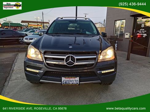 Used 2012 Mercedes-Benz GL 450 4MATIC w/ Premium 1 Pkg image 3