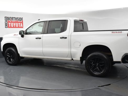 Used 2021 Chevrolet Silverado 1500 LT Trail Boss w/ Convenience Package II AWD/4WD image 2