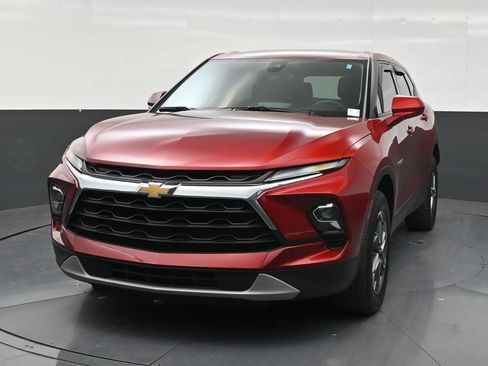 Used 2024 Chevrolet Blazer LT FWD image 8