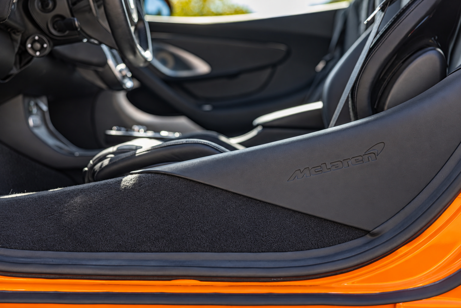 Used 2025 McLaren GTS RWD image 31
