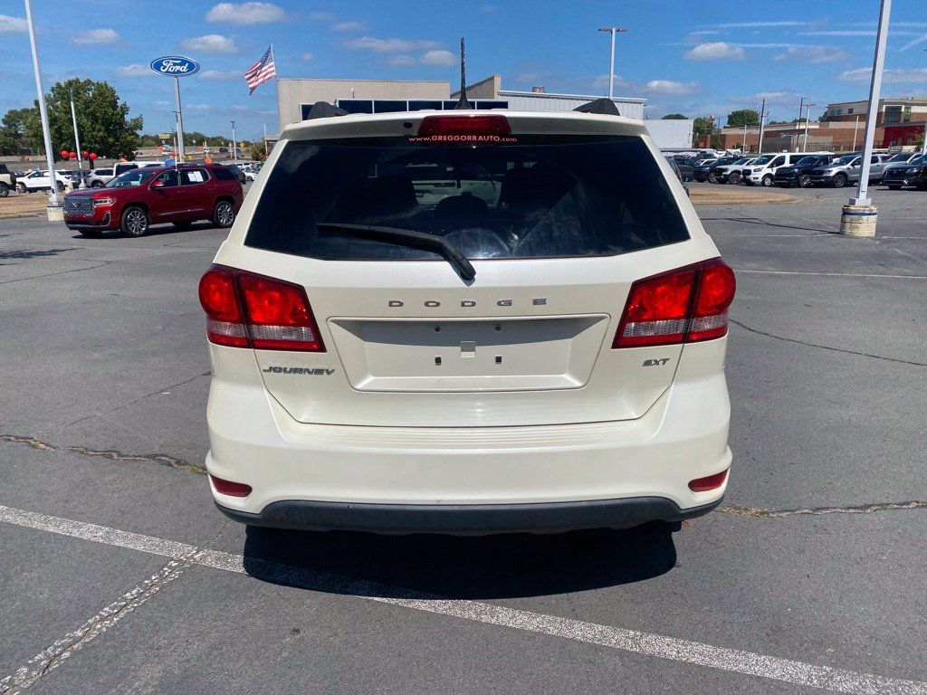 Used 2015 Dodge Journey SXT w/ Flexible Seating Group FWD image 6
