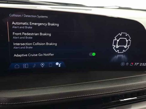 Certified 2025 Cadillac XT4 Premium Luxury image 27