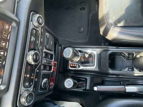 Used 2023 Jeep Gladiator Mojave w/ LED Lighting Group AWD/4WD image 25