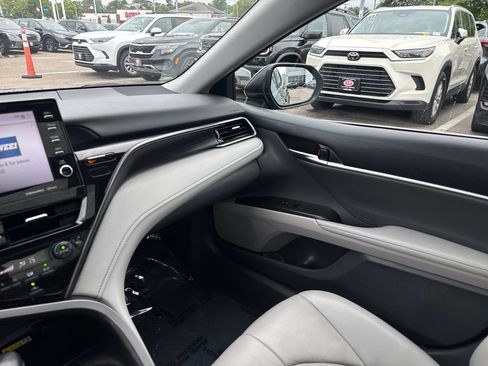 Used 2022 Toyota Camry XLE AWD/4WD image 27