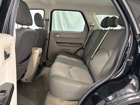 Used 2008 MAZDA Tribute i image 13