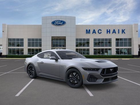 Used 2026 Ford Mustang GT RWD image 7