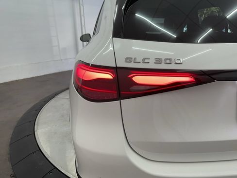 Used 2026 Mercedes-Benz GLC 300 image 29