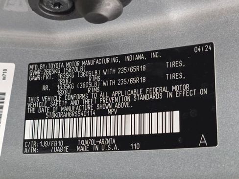 Used 2024 Toyota Highlander LE image 48