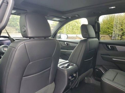 New 2026 Buick Enclave Sport Touring w/ Power Package image 8