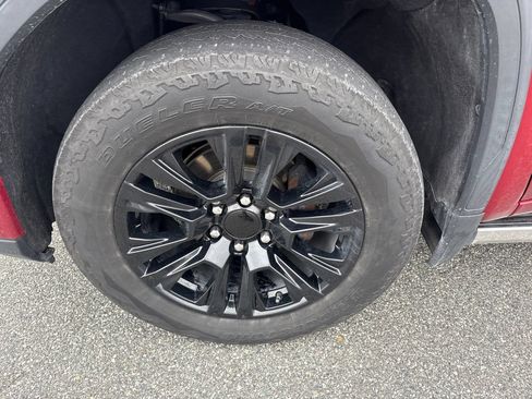 Used 2023 GMC Sierra 1500 Denali AWD/4WD image 10