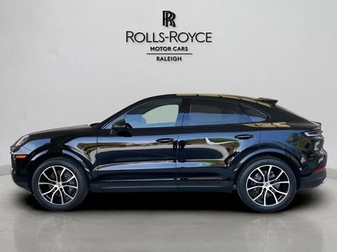 Used 2024 Porsche Cayenne Coupe image 8