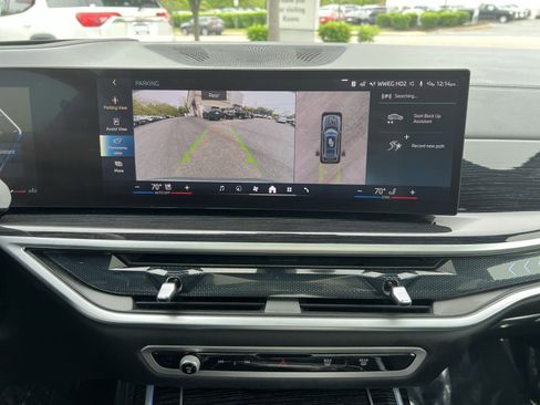 Used 2025 BMW X7 xDrive40i w/ M Sport Package AWD/4WD image 27