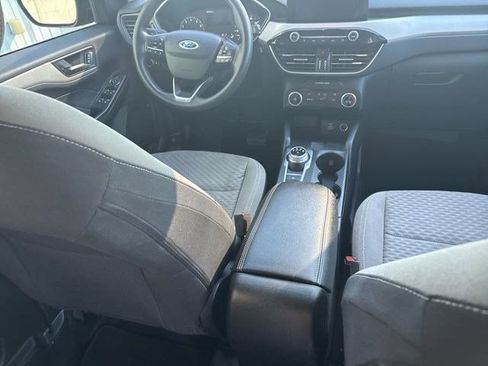 Used 2022 Ford Escape SE FWD image 36