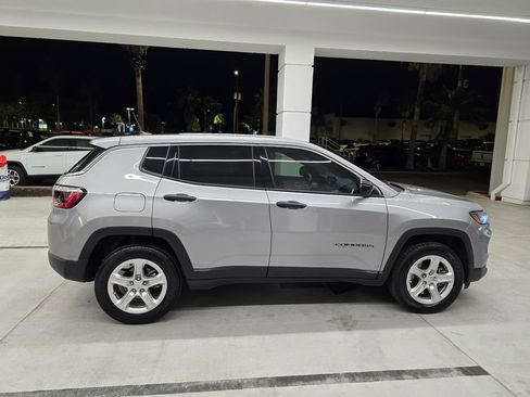 Used 2023 Jeep Compass Sport image 7