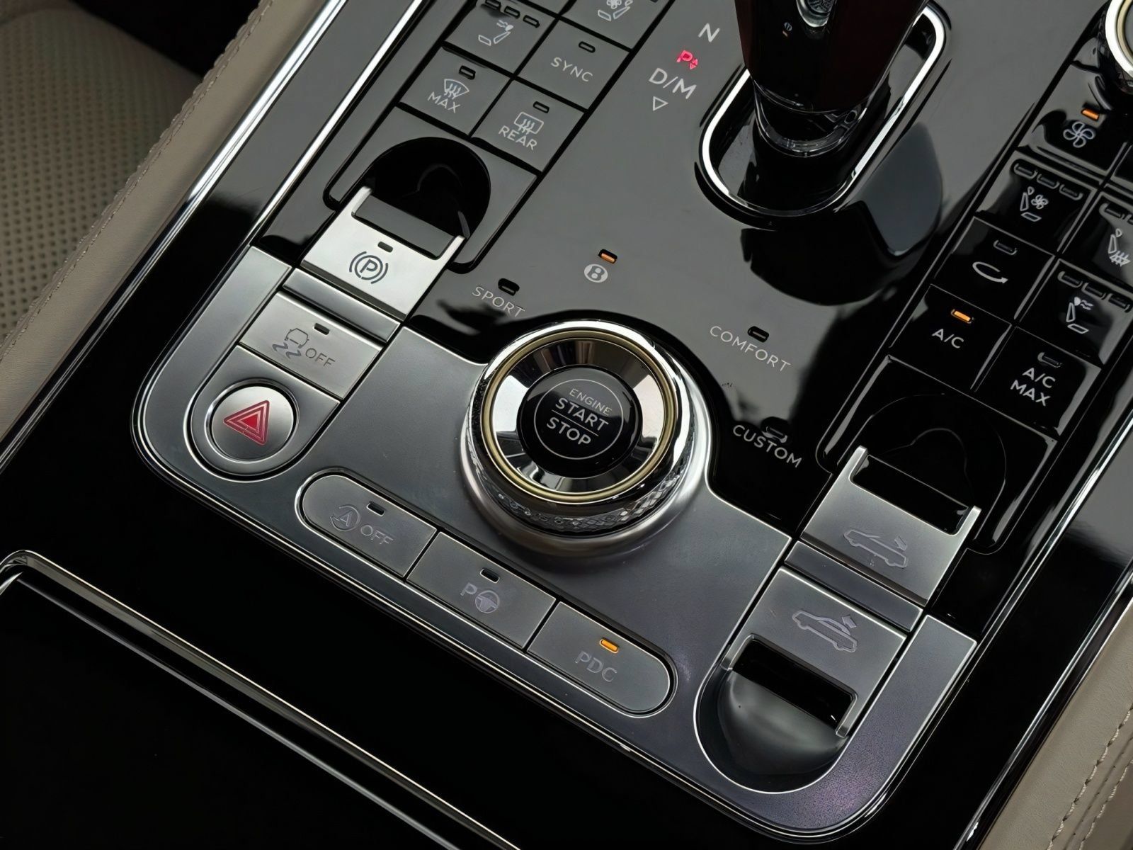 Used 2024 Bentley Continental GT AWD/4WD image 30