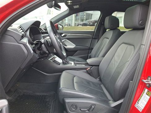 Used 2022 Audi Q3 2.0T Premium w/ Convenience Package image 14