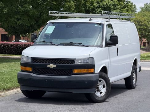 Used 2019 Chevrolet Express 2500 w/ Driver Convenience Package RWD image 1