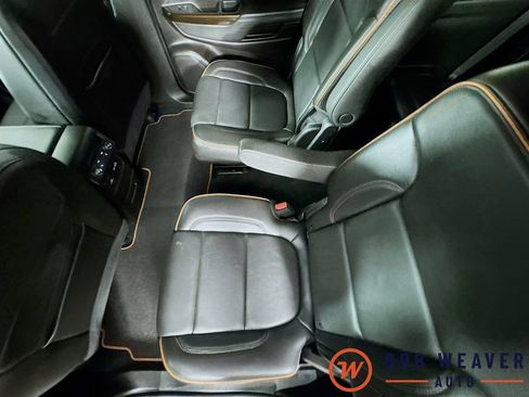 Used 2023 GMC Acadia AT4 w/ Preferred Package AWD/4WD image 30