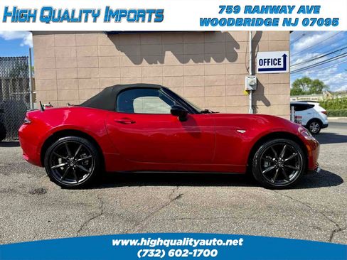 Used 2016 MAZDA MX-5 Miata Club RWD image 12