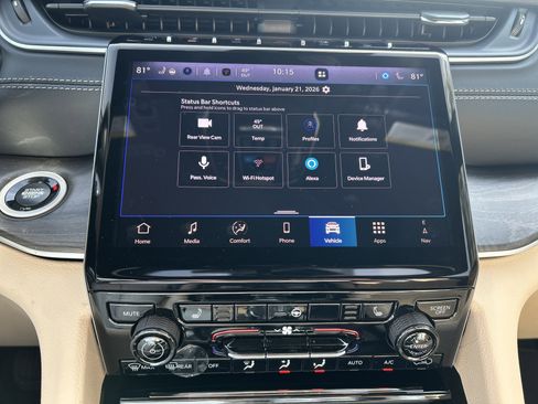 New 2025 Jeep Grand Cherokee Limited w/ Black Appearance Package image 54