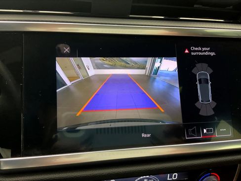 Used 2021 Audi Q3 2.0T Premium w/ Convenience Package image 29