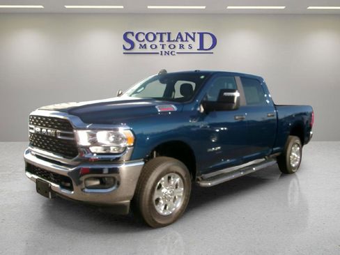 Used 2024 RAM 2500 Big Horn w/ Bed Utility Group AWD/4WD image 2