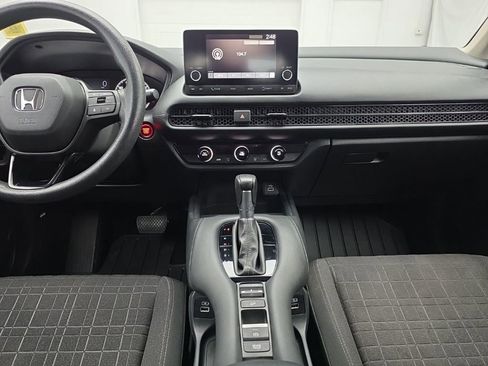 Used 2023 Honda HR-V LX image 29