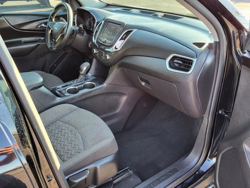 Used 2024 Chevrolet Equinox LT image 9