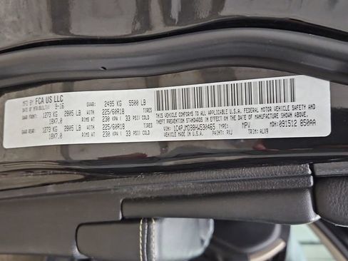 Used 2017 Jeep Cherokee Limited AWD/4WD image 32