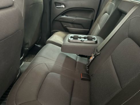 Used 2019 Chevrolet Colorado LT AWD/4WD image 5