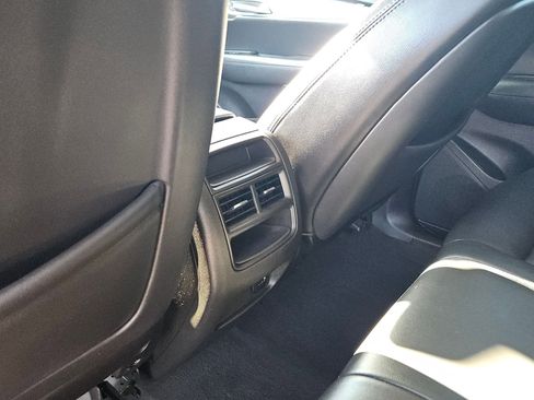 Used 2018 Cadillac XT5 Luxury w/ Driver Awareness Package image 20