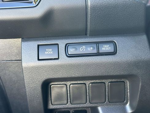 Used 2022 Nissan Frontier PRO-4X w/ Off-Road Protection Package image 33