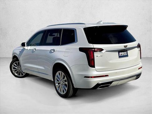 Used 2020 Cadillac XT6 Premium Luxury FWD image 12
