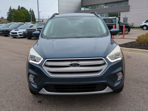 Used 2018 Ford Escape SEL FWD image 3