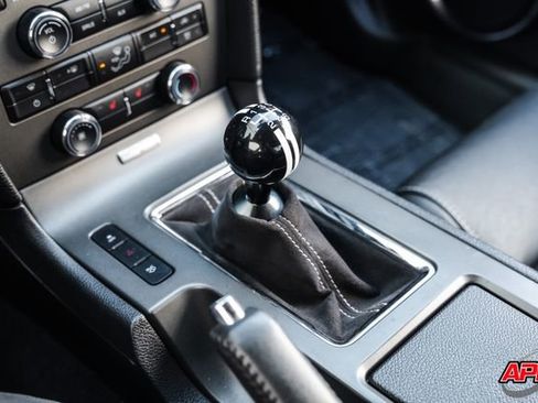 Used 2013 Ford Mustang GT Premium RWD image 15