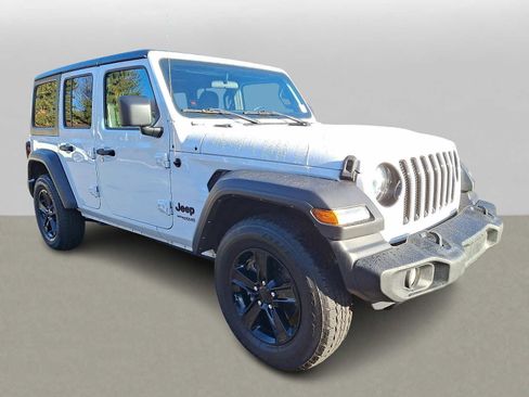 Used 2021 Jeep Wrangler Unlimited Sport image 3