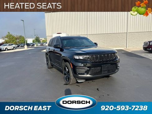 Used 2023 Jeep Grand Cherokee Altitude AWD/4WD image 4