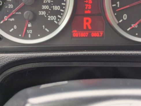 Used 2013 BMW M3 Convertible image 29