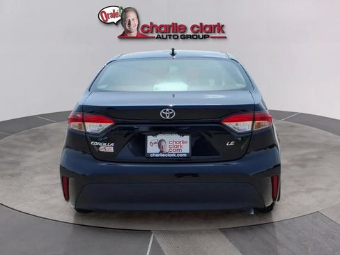 Used 2025 Toyota Corolla LE FWD image 4