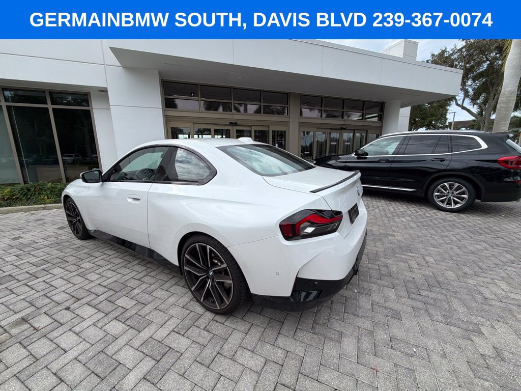 Certified 2024 BMW 230i Coupe w/ Premium Package RWD image 6