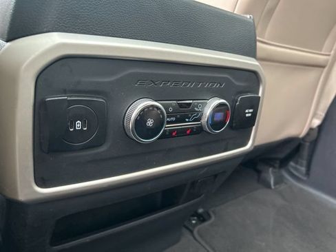 Used 2024 Ford Expedition Limited RWD image 45