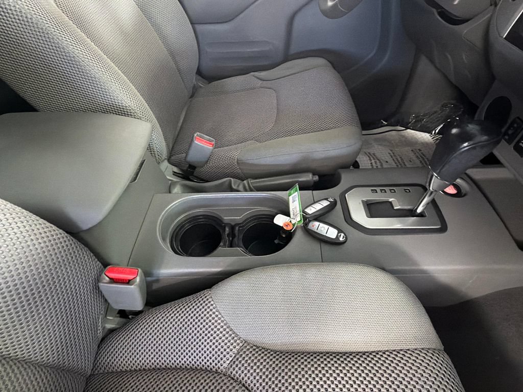 Used 2020 Nissan Frontier SV w/ Midnight Edition Floor Mats RWD image 34