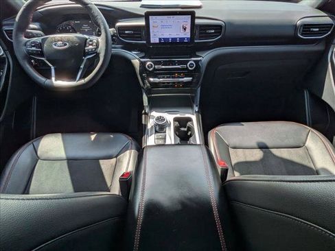 Certified 2023 Ford Explorer ST-Line w/ Class IV Trailer Tow Package RWD image 17