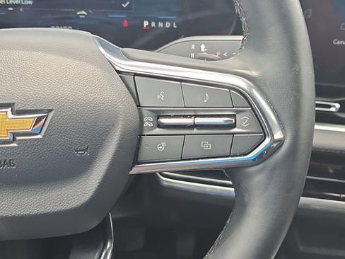 Used 2025 Chevrolet Equinox LT FWD image 18