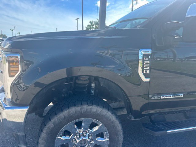 Used 2019 Ford F250 Lariat w/ Chrome Package AWD/4WD image 6