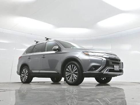 Used 2019 Mitsubishi Outlander SEL image 65